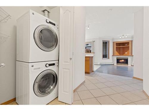 101-108 Edgeridge Terrace Nw, Calgary, AB - Indoor Photo Showing Laundry Room