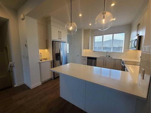 117 Dawson Circle, Chestermere, AB - Indoor Photo Showing Kitchen