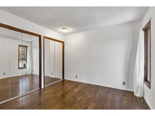 120 Big Springs Hill Se, Airdrie, AB - Indoor Photo Showing Other Room