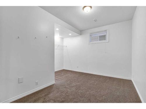 120 Big Springs Hill Se, Airdrie, AB - Indoor Photo Showing Other Room