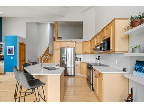 173 Wapiti Close, Canmore, AB - Indoor Photo Showing Kitchen