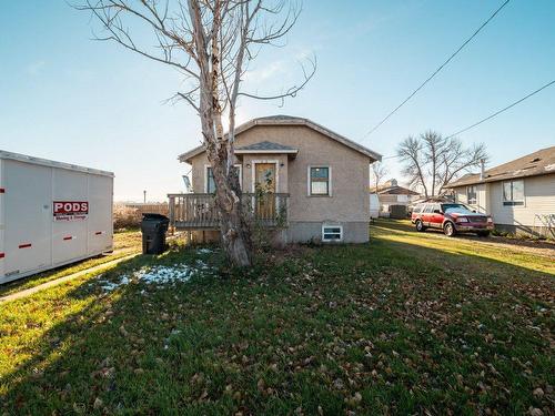 141 Crescent Avenue, Picture Butte, AB - Outdoor