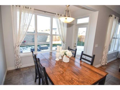 431 Hillcrest Circle Sw, Airdrie, AB - Indoor Photo Showing Dining Room