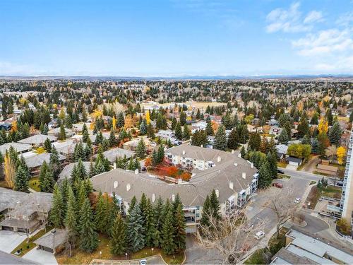 322-2144 Paliswood Road Sw, Calgary, AB - Outdoor With View