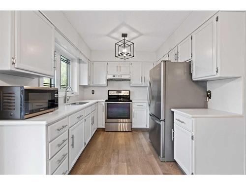 360 Templeside Circle Ne, Calgary, AB - Indoor Photo Showing Kitchen