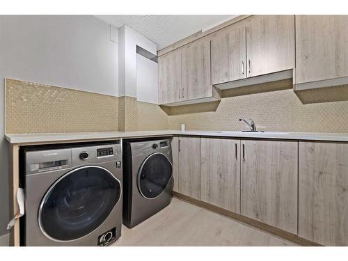 360 Templeside Circle Ne, Calgary, AB - Indoor Photo Showing Laundry Room