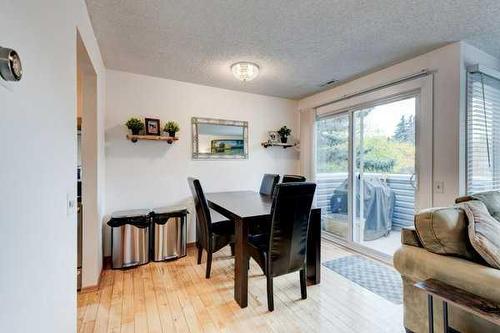 93-200 Shawnessy Drive Sw, Calgary, AB - Indoor Photo Showing Dining Room