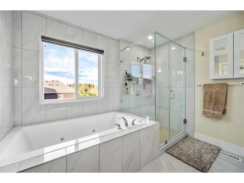 219 Kinniburgh Place, Chestermere, AB - Indoor Photo Showing Bathroom