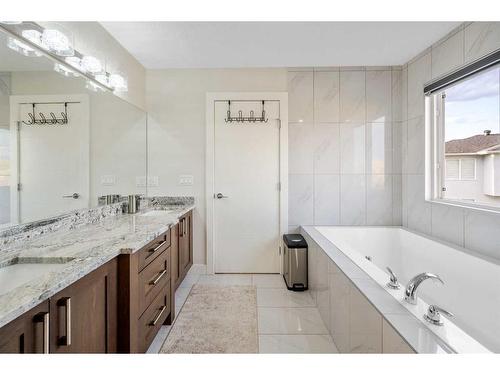 219 Kinniburgh Place, Chestermere, AB - Indoor Photo Showing Bathroom