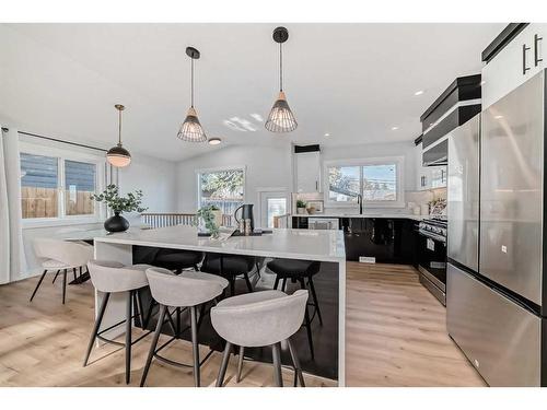 38 Armstrong Crescent Se, Calgary, AB - Indoor Photo Showing Dining Room