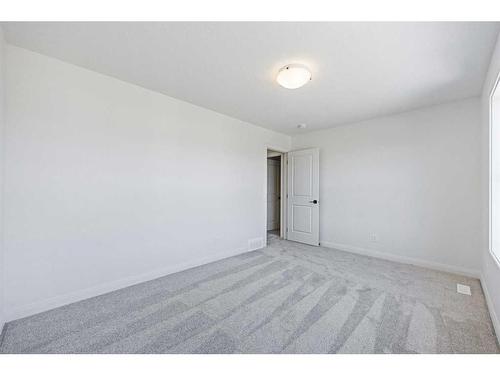 215 Dawson Harbour Court, Chestermere, AB - Indoor Photo Showing Other Room