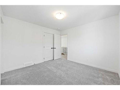 215 Dawson Harbour Court, Chestermere, AB - Indoor Photo Showing Other Room