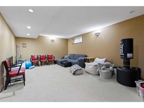 172 Cramond Crescent Se, Calgary, AB - Indoor