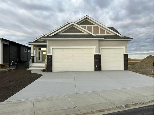 16 Williams Avenue, Olds, AB - Outdoor With Facade