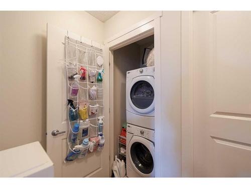 222 Nolanfield Villas Nw, Calgary, AB - Indoor Photo Showing Laundry Room