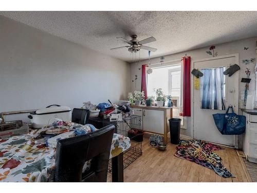 7844 21A Street Se, Calgary, AB - Indoor Photo Showing Other Room