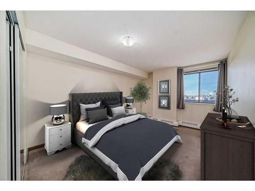 611-9800 Horton Road Sw, Calgary, AB - Indoor Photo Showing Bedroom