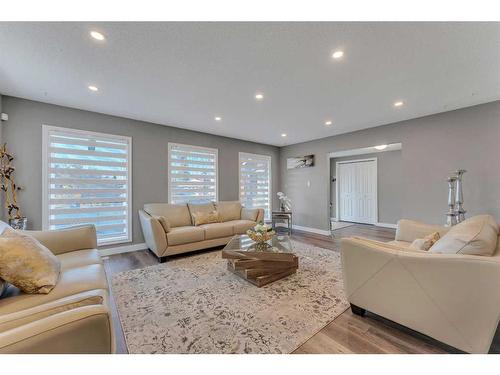 304 Pinemill Way Ne, Calgary, AB - Indoor Photo Showing Living Room