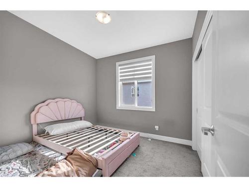 137 Cityside Road Ne, Calgary, AB - Indoor Photo Showing Bedroom