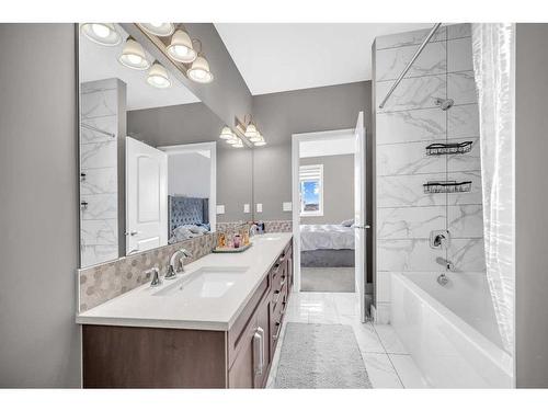 137 Cityside Road Ne, Calgary, AB - Indoor Photo Showing Bathroom