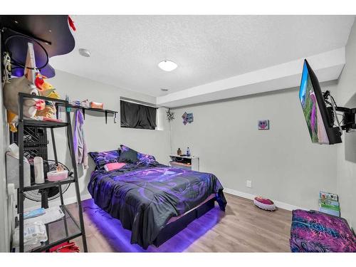 137 Cityside Road Ne, Calgary, AB - Indoor Photo Showing Bedroom