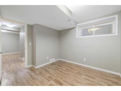 2037 New Brighton Park Se, Calgary, AB - Indoor