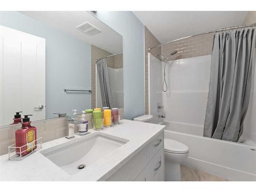 105-4250 Seton Drive Se, Calgary, AB - Indoor Photo Showing Bathroom