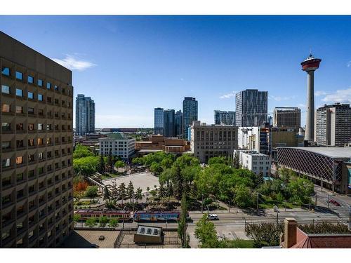 2611-221 6 Avenue Se, Calgary, AB - Outdoor