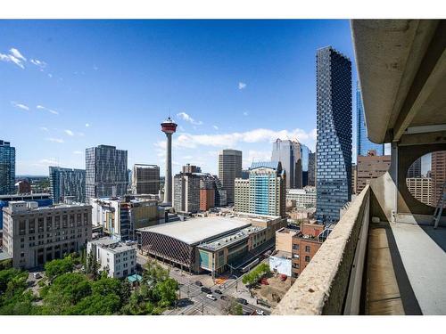 2611-221 6 Avenue Se, Calgary, AB - Outdoor