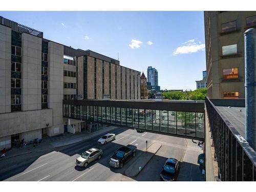 2611-221 6 Avenue Se, Calgary, AB - Outdoor With Balcony