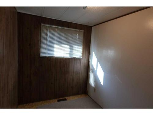 24-Riley St Street, High River, AB - Indoor Photo Showing Other Room