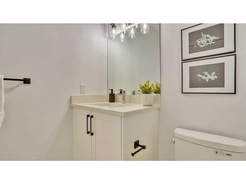 367 Sage Hill Rise Nw, Calgary, AB - Indoor Photo Showing Bathroom