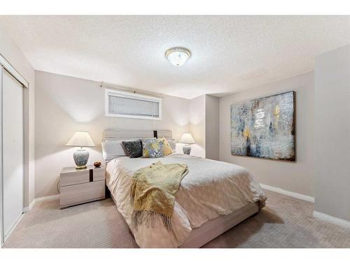 143 Christie Knoll Heights Sw, Calgary, AB - Indoor Photo Showing Bedroom