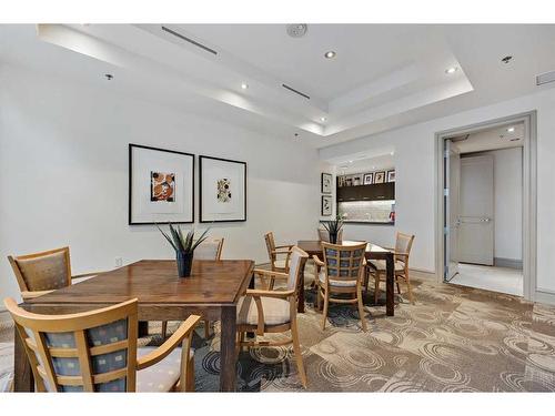 305-600 Princeton Way Sw, Calgary, AB - Indoor Photo Showing Dining Room