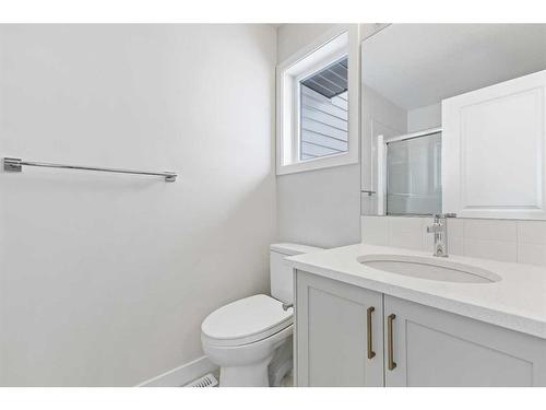 20158 45 Street Se, Calgary, AB - Indoor Photo Showing Bathroom