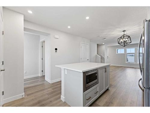 20158 45 Street Se, Calgary, AB - Indoor Photo Showing Kitchen