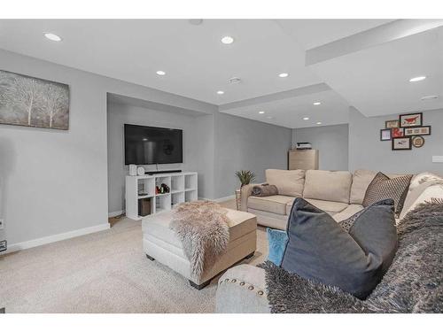 303 Coral Sands Terrace Ne, Calgary, AB - Indoor Photo Showing Living Room