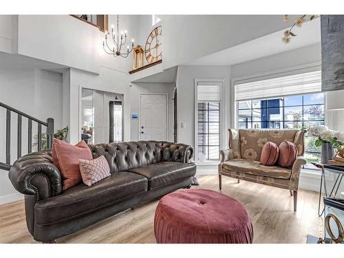 303 Coral Sands Terrace Ne, Calgary, AB - Indoor Photo Showing Living Room