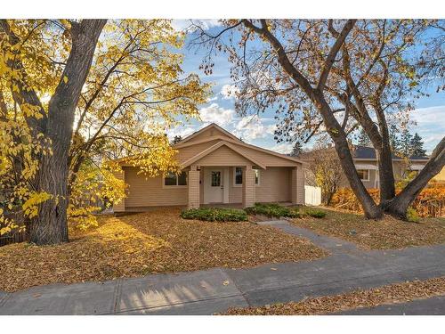 2037 27 Street Se, Calgary, AB - Outdoor