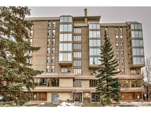 308-4603 Varsity Drive Nw, Calgary, AB - Outdoor With Facade