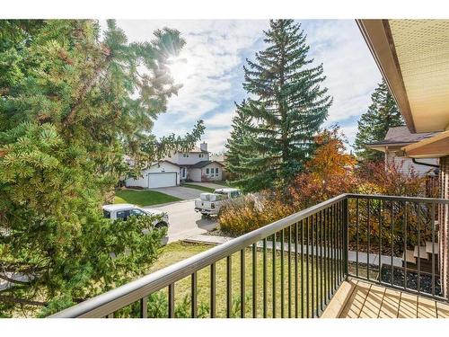 3224 108 Avenue Sw, Calgary, AB - Outdoor