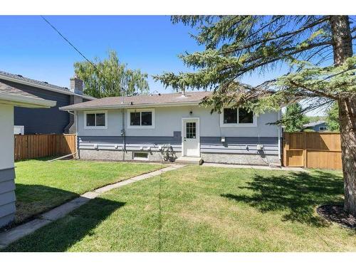 94 Haysboro Crescent Sw, Calgary, AB - Outdoor