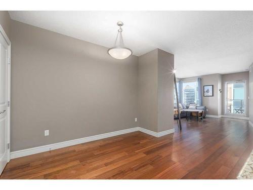 2301-910 5 Avenue Sw, Calgary, AB - Indoor Photo Showing Other Room