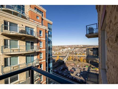 2301-910 5 Avenue Sw, Calgary, AB - Outdoor With Balcony