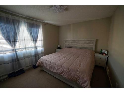 184 Copperfield Rise Se, Calgary, AB - Indoor Photo Showing Bedroom