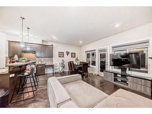 4803 4 Street, Calgary, AB - Indoor Photo Showing Living Room