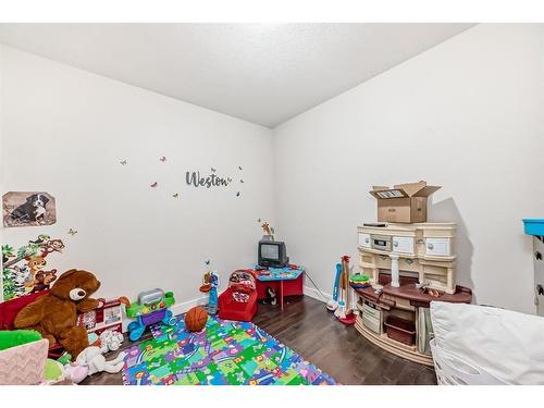 4803 4 Street, Calgary, AB - Indoor