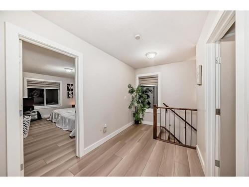 4803 4 Street, Calgary, AB - Indoor Photo Showing Other Room