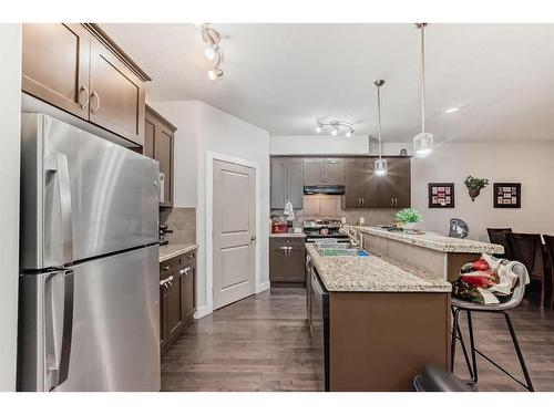 4803 4 Street, Calgary, AB - Indoor Photo Showing Kitchen With Upgraded Kitchen