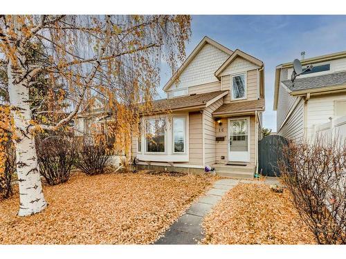 16 Woodmont Green Sw, Calgary, AB - Outdoor